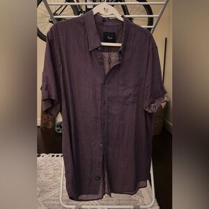 Rails
CARSON
MOROCCAN TILE ROSE button down XL.